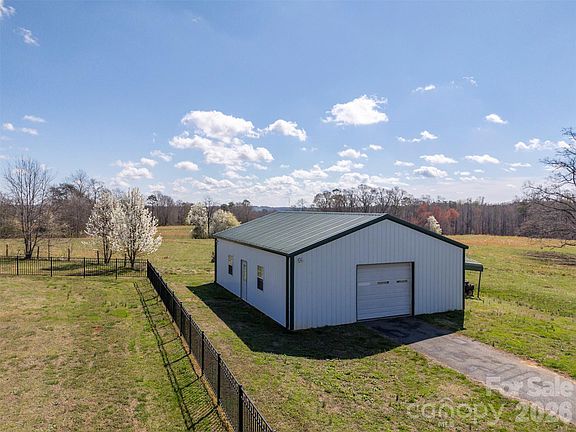 4th image of 1574 Us Highway 221a