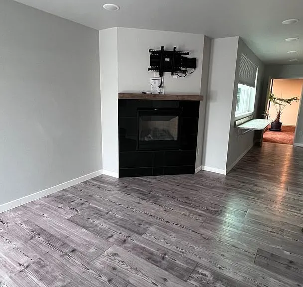 100 3rd St #1 — Photo 4