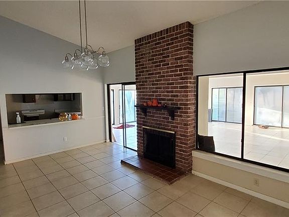 5th image of 730 Green Ct