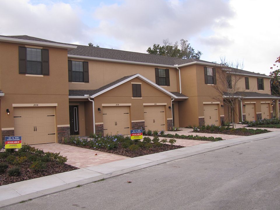 1838 RASPBERRY CANE CT