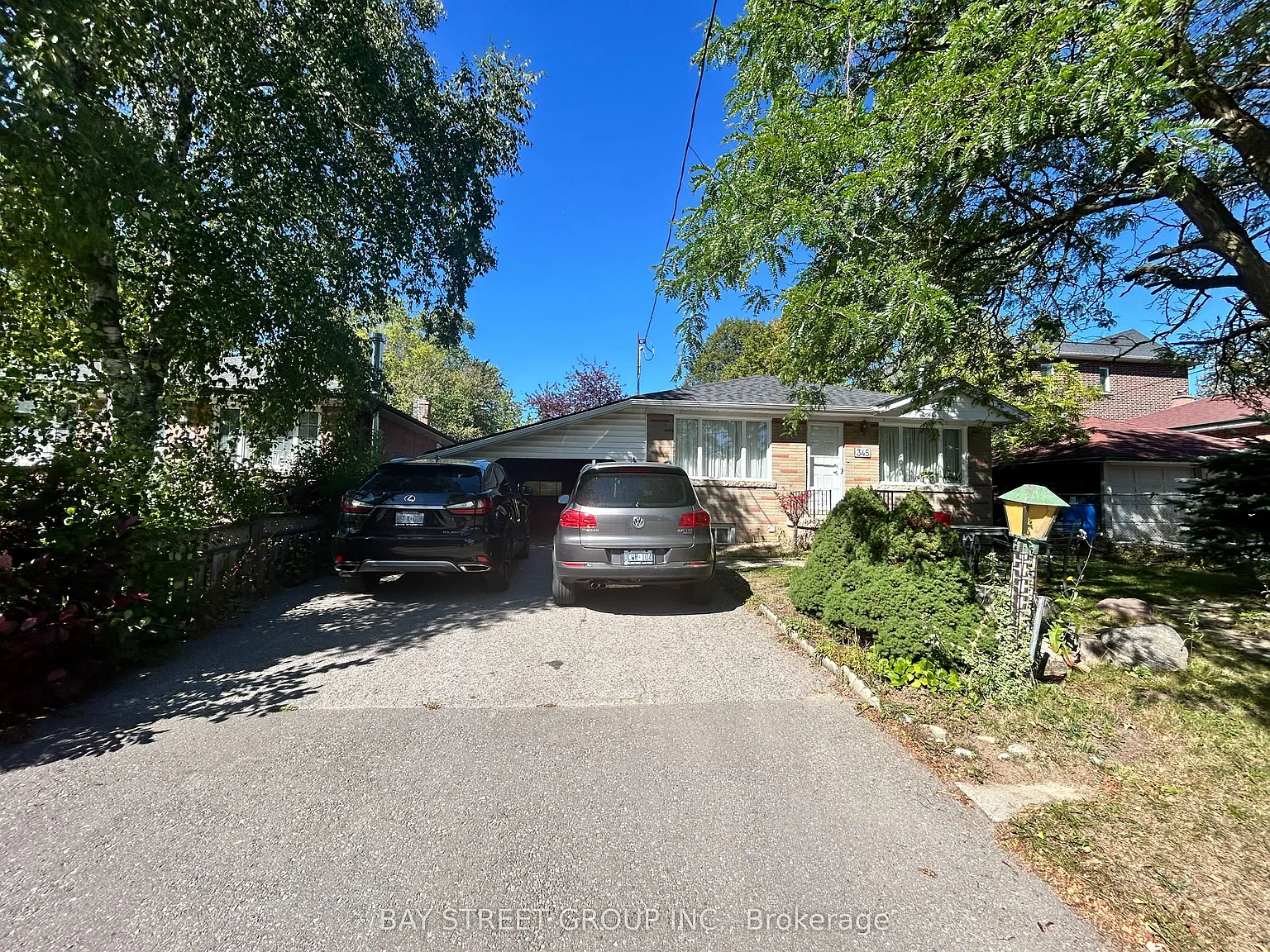 3 bed, $2,000 — Photo 1