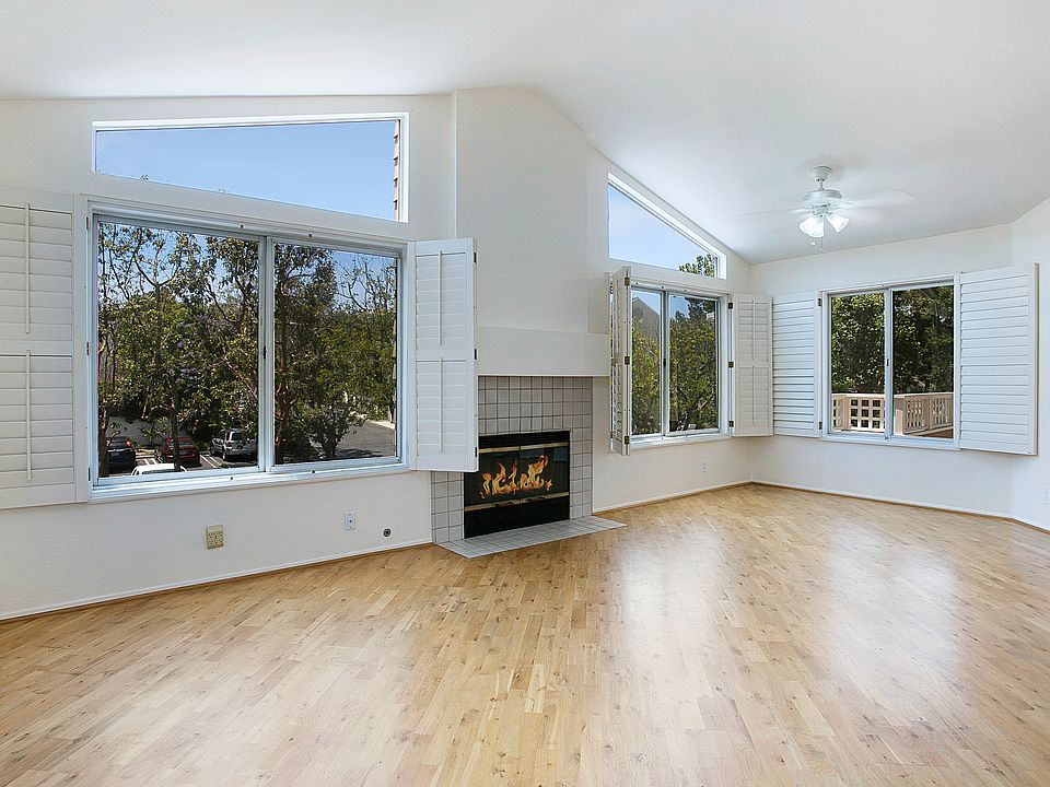 1st image of 14 Ashwood