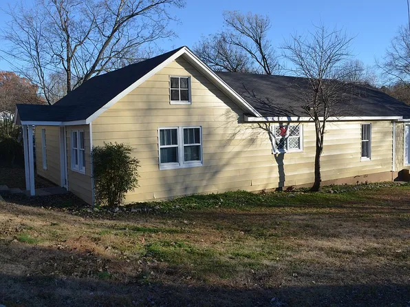 342 Walnut St, Dyer, TN 38330