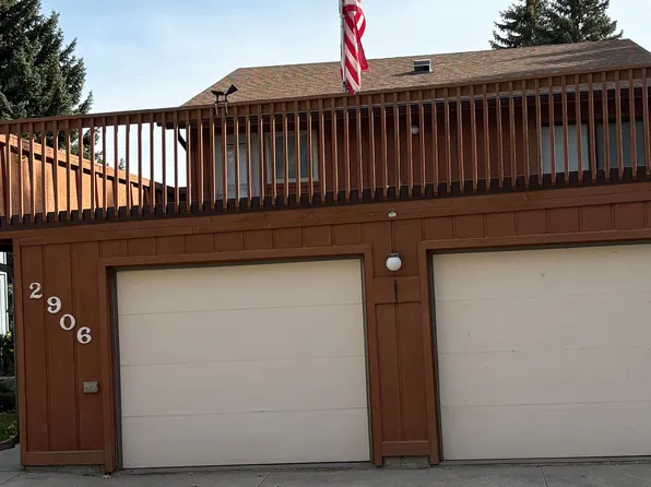 2906 Manitoba Ln, Bismarck, ND 58503
