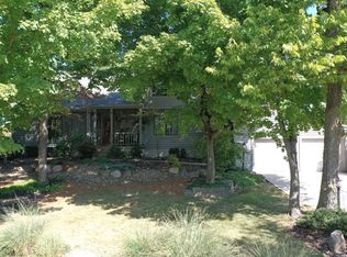 8102 Fawn Lake Ct, Cincinnati, OH 45247
