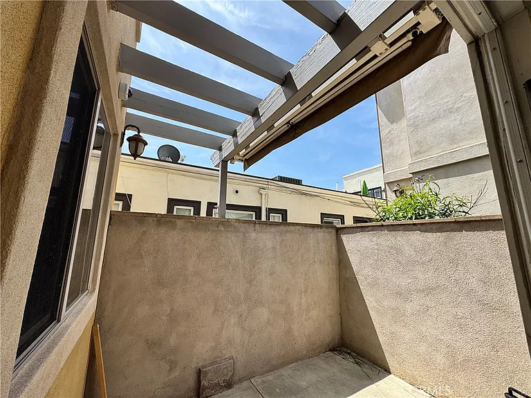 1001 Sartori Ave — Photo 20