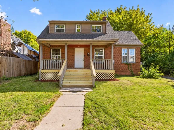 617 Bohm Ave, Rockford, IL 61107