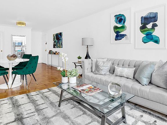 2nd image of 333 E 75th St APT 8F