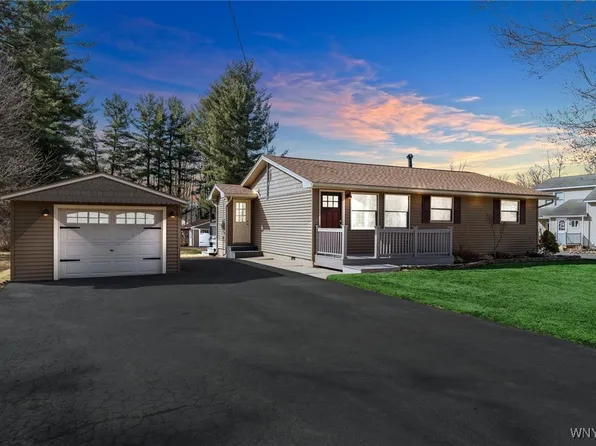 1736 Sandridge Rd, Alden, NY 14004