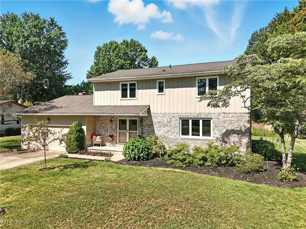 420 Cabot Dr, Akron, OH 44333