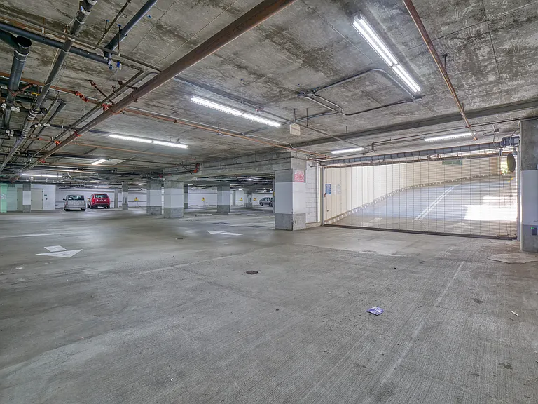 10599 Wilshire Blvd — Photo 16