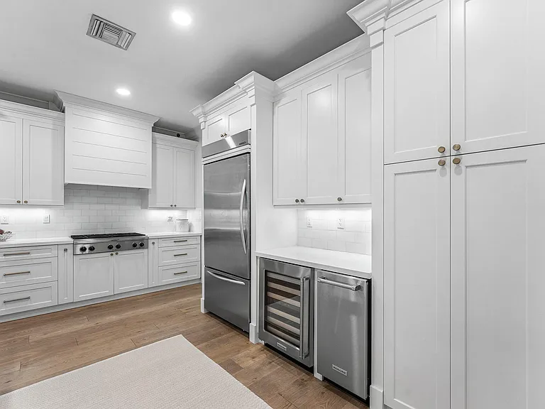1022 Walnut Ter — Photo 16