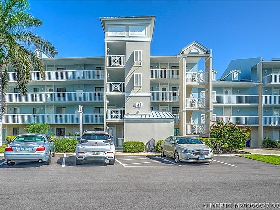 2nd image of 40 NE Plantation Rd APT 110