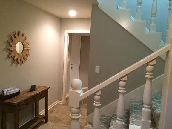 Entrance/Foyer/Stairs