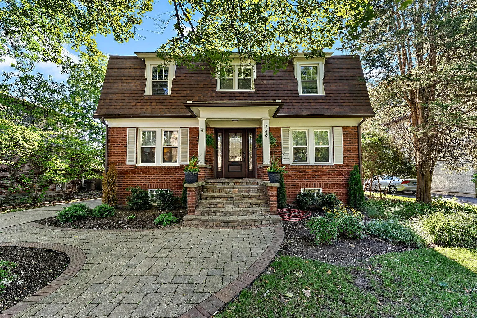 343 Keystone Ave photo 1