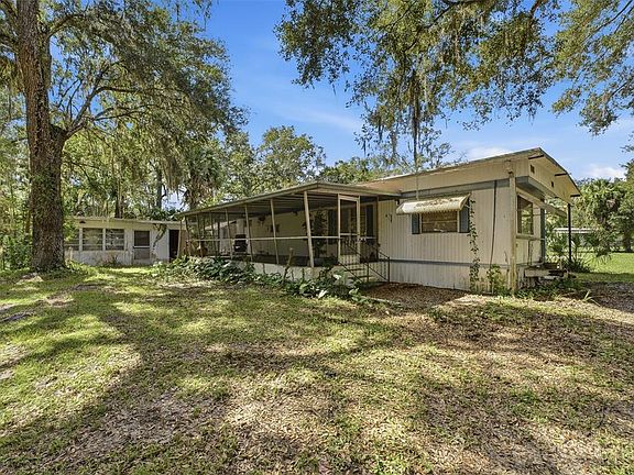 3rd image of 2400 N JUNGLECAMP ROAD