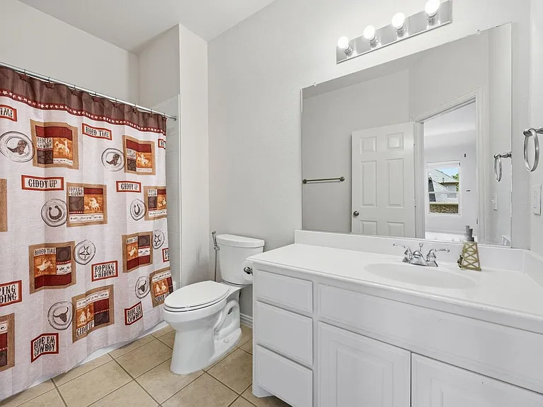 2237 Homestead Ln — Photo 31