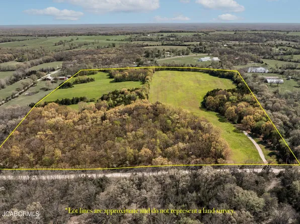 84 Beacon Rd, Eldon, MO 65026