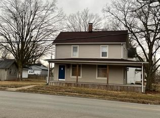 110 N West St, Danvers, IL