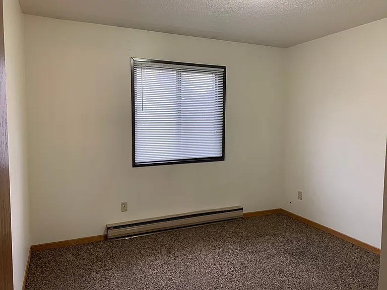 Silver Leaf Apartments — Photo 9