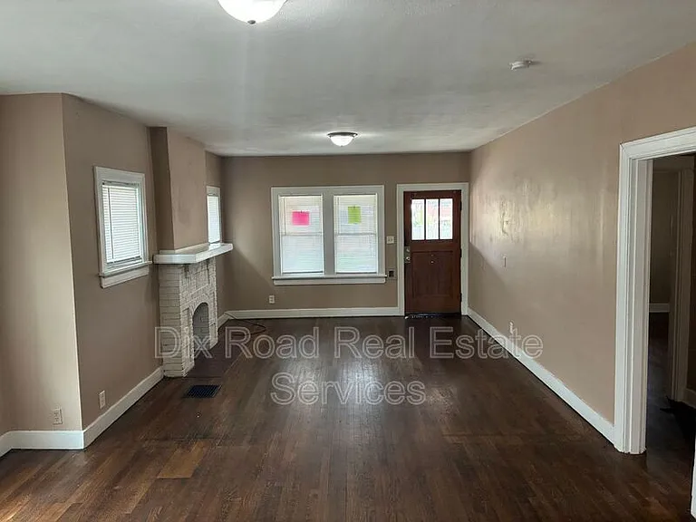 1430 Coventry Rd — Photo 9