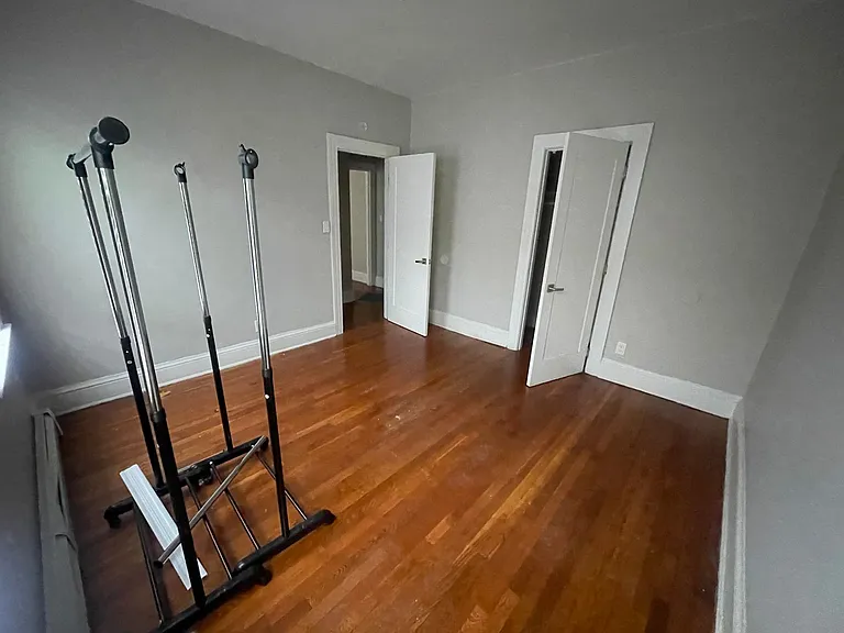 16 Evergreen Ave — Photo 8