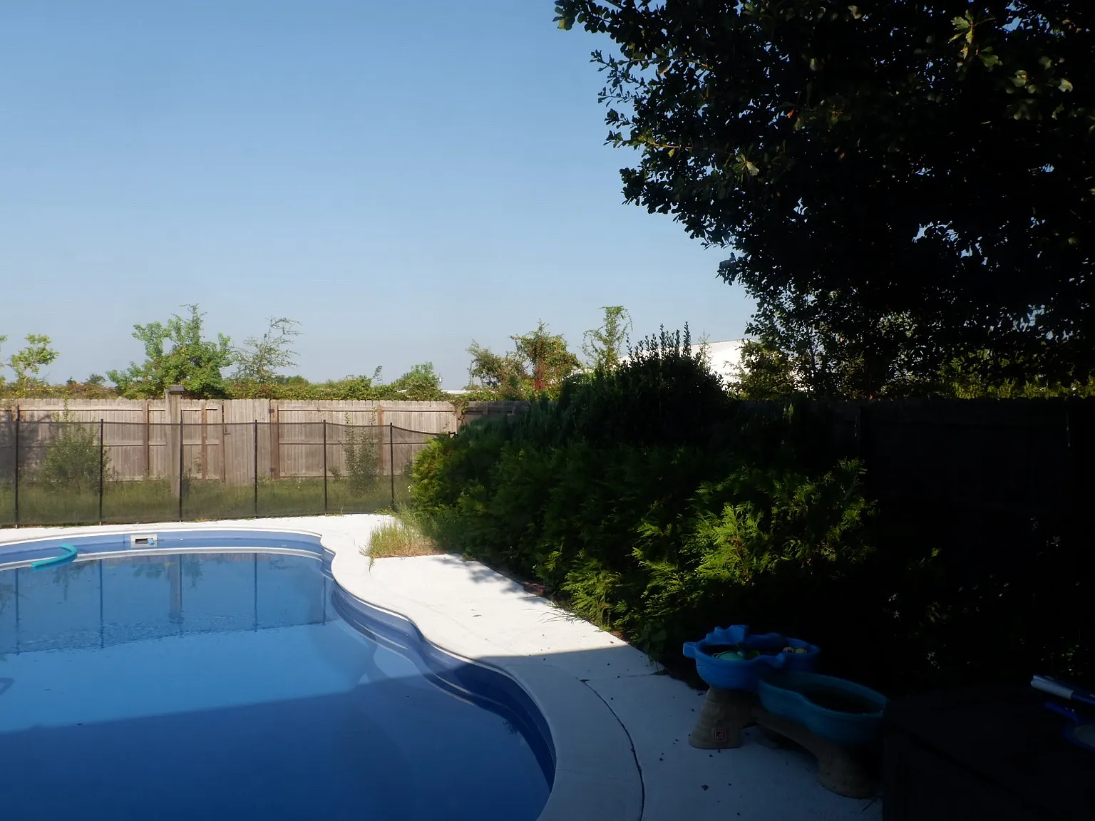 3 bed, 1420 sqft, $2,400 — Photo 3