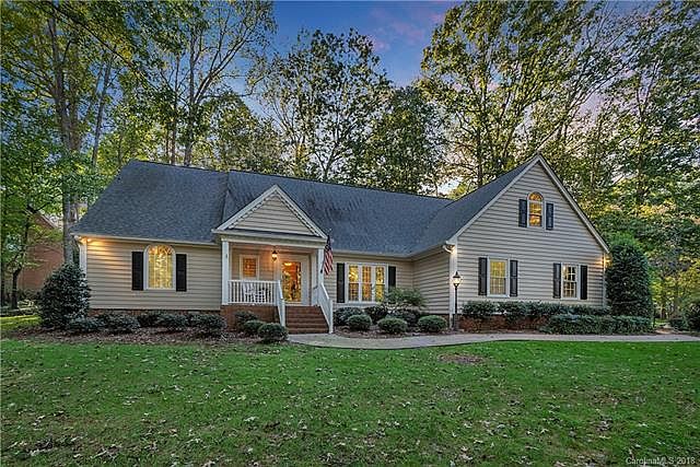 1st image of 1721 Clubview Cir