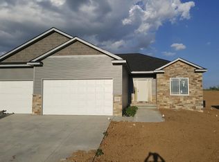 1243 W Lander Dr, Lincoln, NE 65821