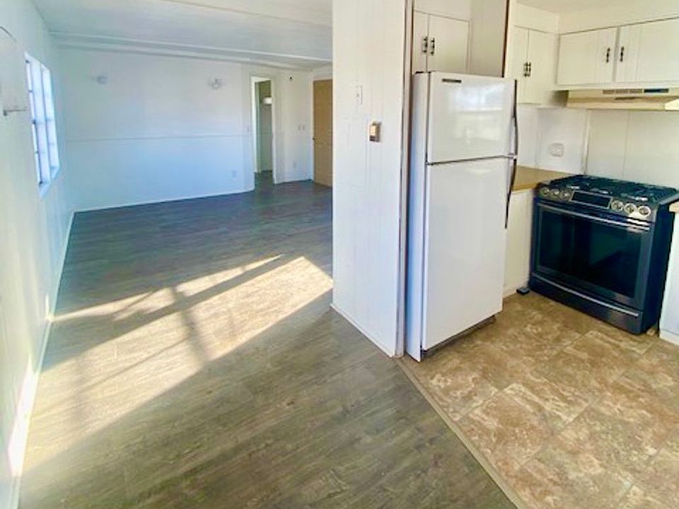 Cottonwood Village LLC 10 9th Ave NW Havre MT Zillow