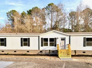 1040 Merell Ave, Bonneau, SC 29431