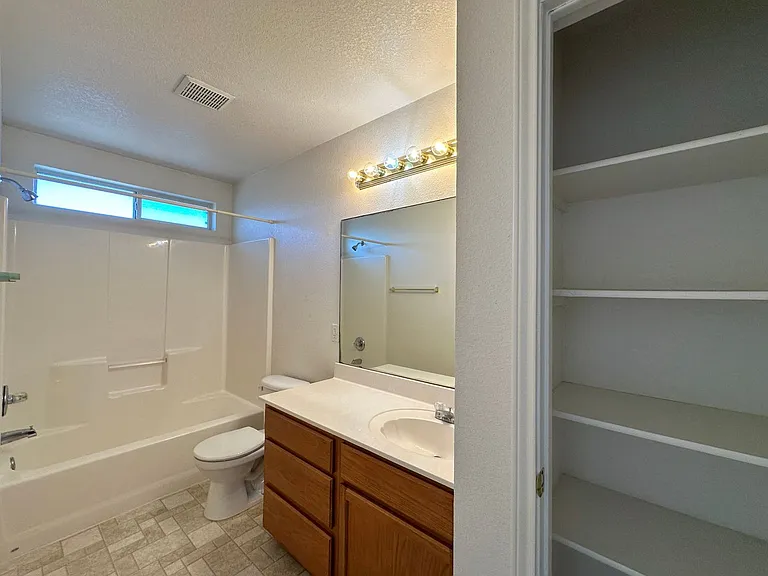 5300 Lauren Lea Dr — Photo 23