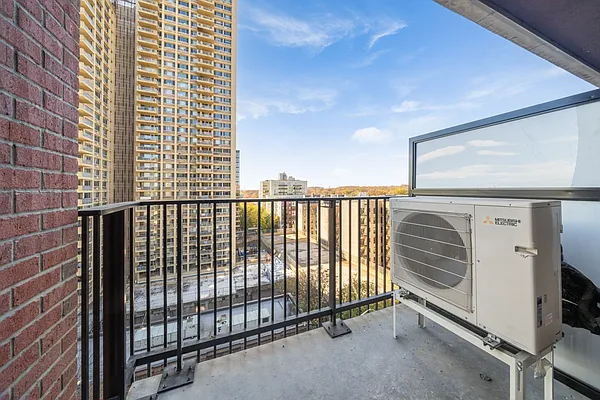 Rented by Carroll Development Leasing LLC | media 14