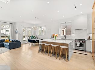 3123 W 16th Ave, Vancouver, BC V6K 3C9