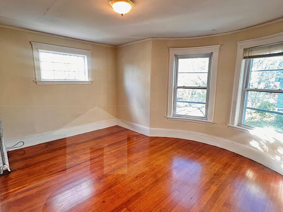 1st image of 18 Sanborn Ave #5A