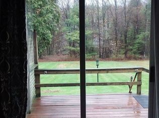 201 Mary Ln, Castleton, VT 05735