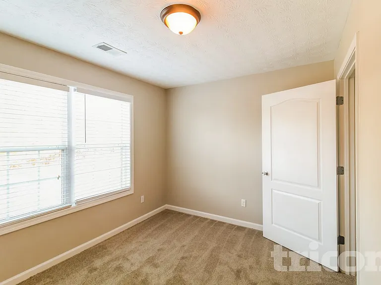 25 Richmond Trl — Photo 13