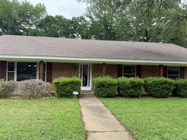 504 Cedar St, Mineral Wells, TX 76067