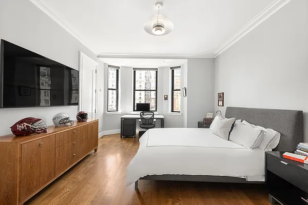 Rented by Corcoran | media 7