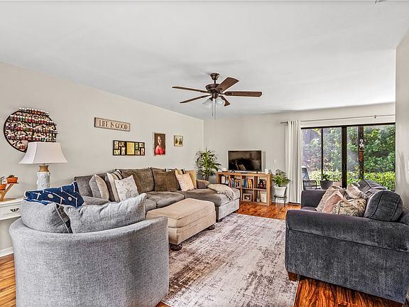 3rd image of 2150 Pine Creek Blvd APT 105