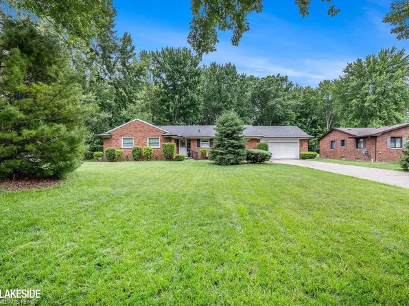 3480 Devonshire St, Sterling Heights, MI 48310