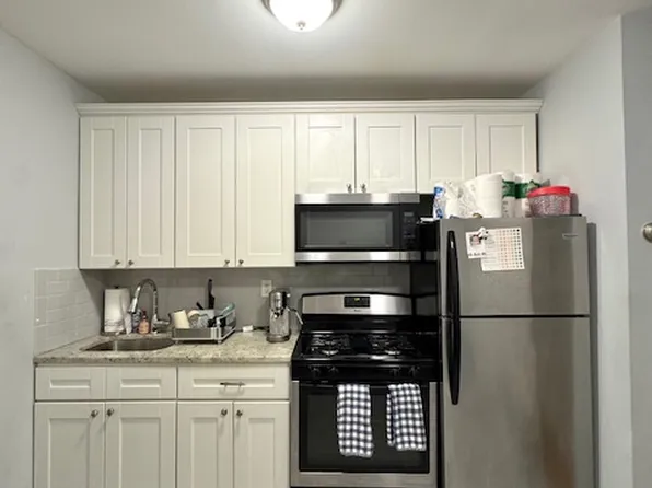 306 Madison Street image 1 of 22