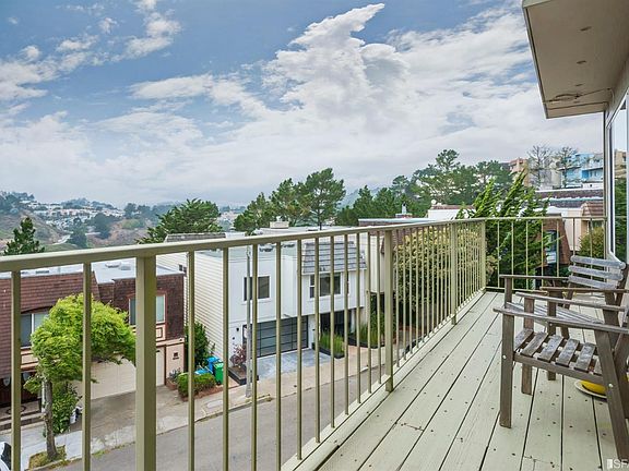 5th image of 291 Topaz Way