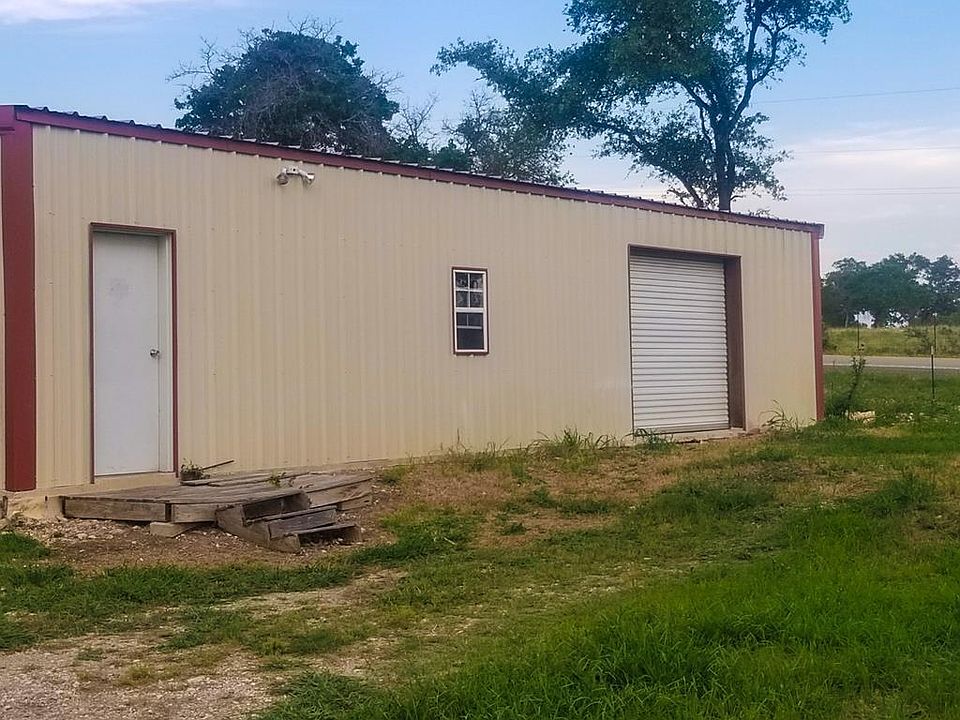 1st image of 17766 W Us Hwy 290
