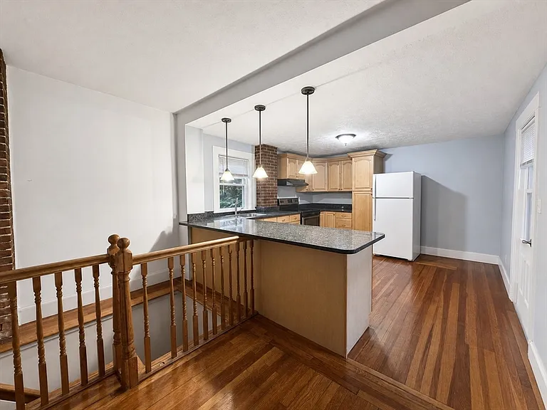 296 W 5th St #1 — Photo 3