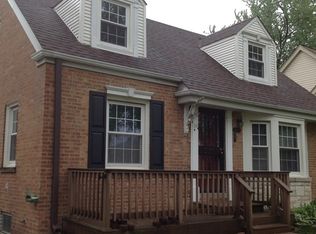 8233 N Merrill St, Niles, IL 60714