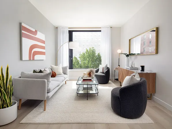 153-10 88th Avenue image 2 of 24