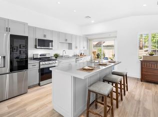 304 Desert Knolls St, Henderson, NV 89014