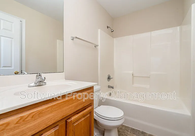 1803 Red Bird Cir SE — Photo 14
