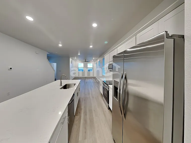 26153 E Calhoun Cir — Photo 3